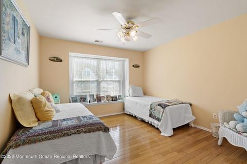 458 Deuce Dr, Wall, NJ 07719 photo 16