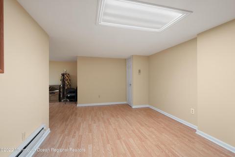 458 Deuce Dr, Wall, NJ 07719 photo 23