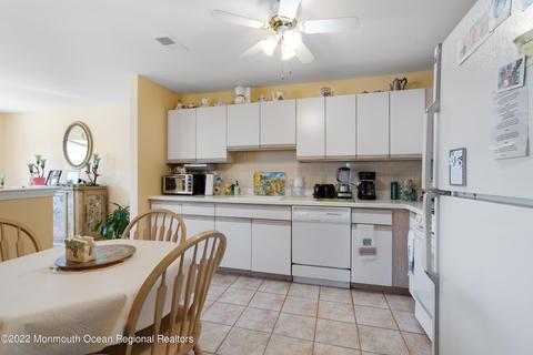 458 Deuce Dr, Wall, NJ 07719 photo 13