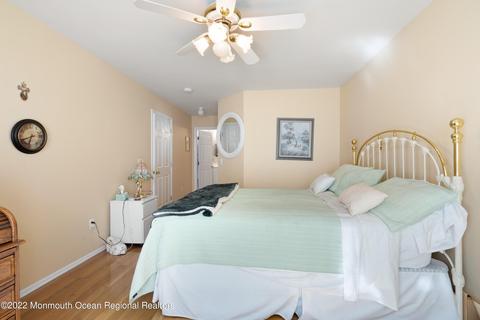 458 Deuce Dr, Wall, NJ 07719 photo 19