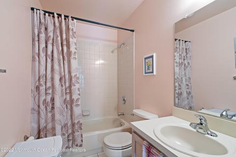 458 Deuce Dr, Wall, NJ 07719 photo 21