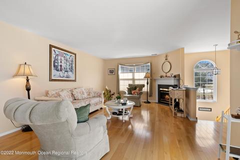 458 Deuce Dr, Wall, NJ 07719 photo 5