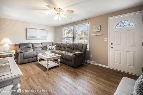 437 Cheyenne Dr, Waretown, NJ 08758 photo 18
