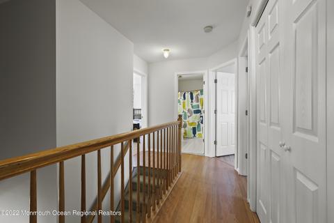 22 Devonshire Dr, Hazlet, NJ 07730 photo 18