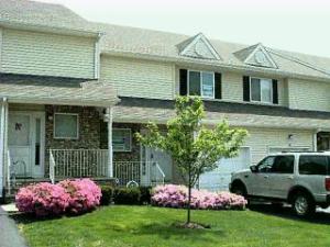 31 Forest Gdns, Matawan, NJ 07747 photo 1