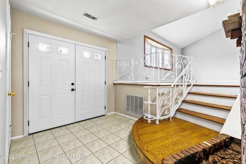 151 Cherry Tree Ln, Middletown, NJ 07748 photo 5