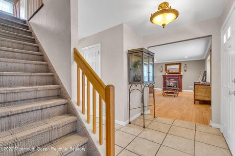 39 Apache Dr, Manalapan, NJ 07726 photo 36