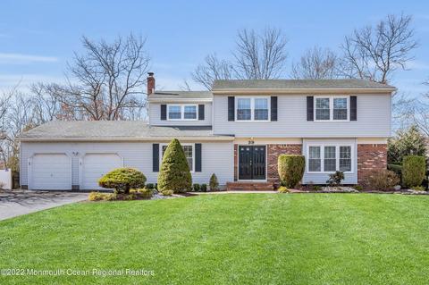 39 Apache Dr, Manalapan, NJ 07726 photo 1