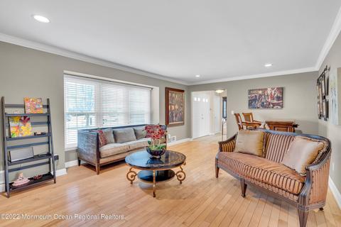39 Apache Dr, Manalapan, NJ 07726 photo 11