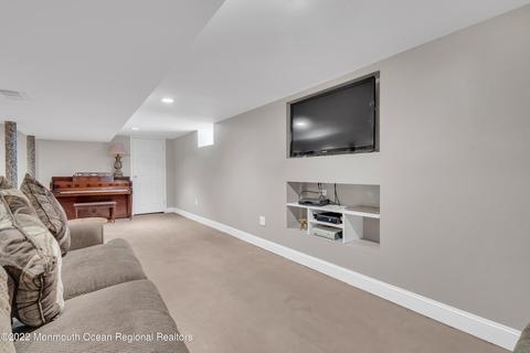 39 Apache Dr, Manalapan, NJ 07726 photo 32