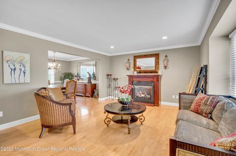 39 Apache Dr, Manalapan, NJ 07726 photo 8