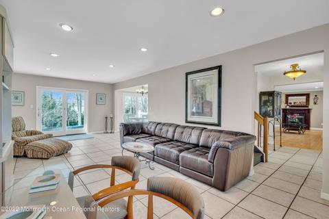 39 Apache Dr, Manalapan, NJ 07726 photo 28