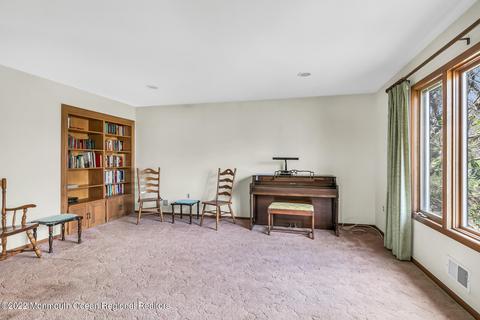 18 Constitution Dr, Middletown, NJ 07748 photo 16
