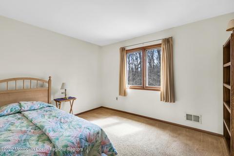 18 Constitution Dr, Middletown, NJ 07748 photo 22