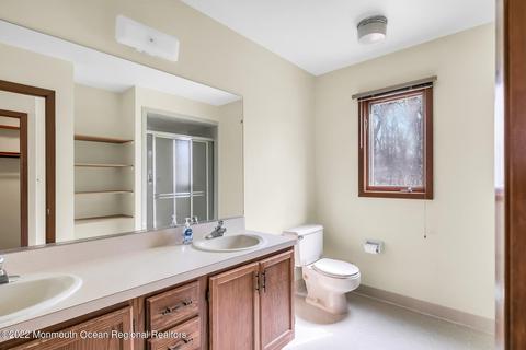 18 Constitution Dr, Middletown, NJ 07748 photo 20
