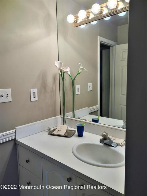68 Newbrook Ln, Springfield, NJ 07081 photo 14
