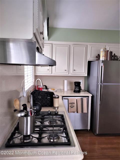 68 Newbrook Ln, Springfield, NJ 07081 photo 5