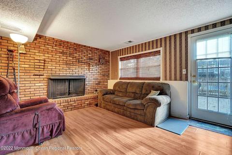 28 Rhode Island Dr, Jackson, NJ 08527 photo 11