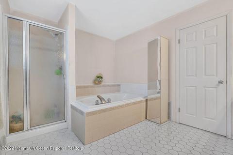 17 Daniel Pl, Matawan, NJ 07747 photo 20