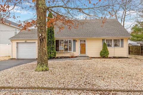 809 Baldwin St, Forked River, NJ 08731 photo 2