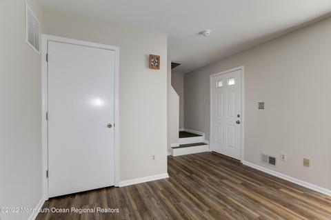 369 Hudson Dr, Brick, NJ 08723 photo 6