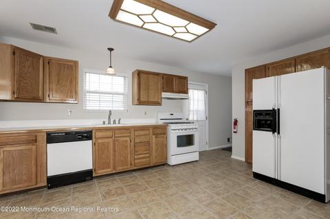 369 Hudson Dr, Brick, NJ 08723 photo 19