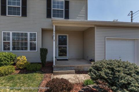 369 Hudson Dr, Brick, NJ 08723 photo 4
