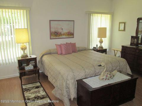 22 Devin Ln, Brick, NJ 08723 photo 10