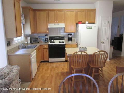 22 Devin Ln, Brick, NJ 08723 photo 8