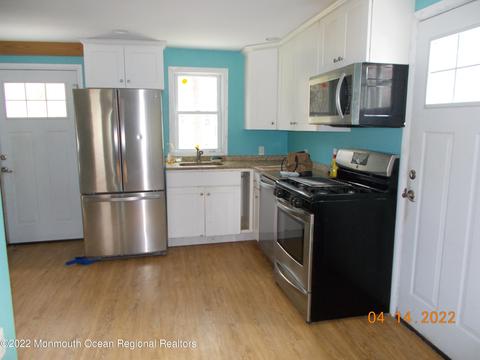 56 Lighthouse Dr, Waretown, NJ 08758 photo 5
