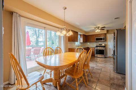 22 Plafsky Dr, Edison, NJ 08817 photo 10