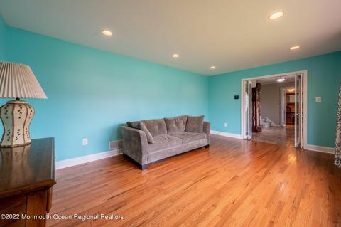 22 Plafsky Dr, Edison, NJ 08817 photo 15