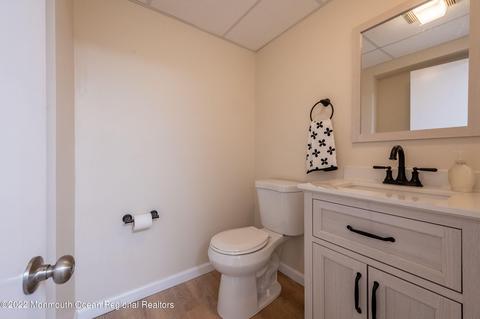 22 Plafsky Dr, Edison, NJ 08817 photo 37