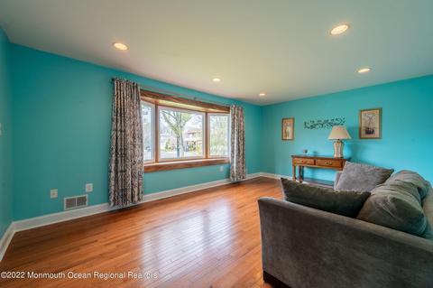 22 Plafsky Dr, Edison, NJ 08817 photo 11