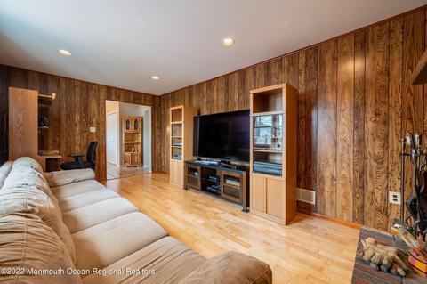 22 Plafsky Dr, Edison, NJ 08817 photo 19
