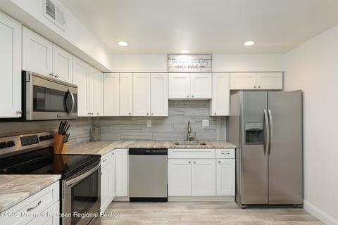 1452 Viola Ct, Brick, NJ 08724 photo 11