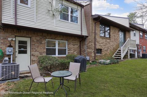 1452 Viola Ct, Brick, NJ 08724 photo 2