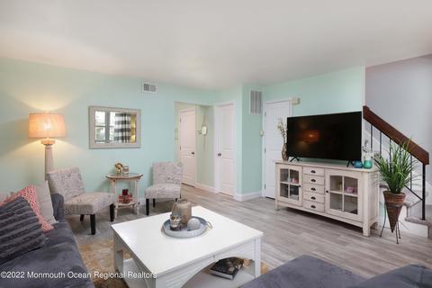 1452 Viola Ct, Brick, NJ 08724 photo 6