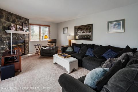 22 Devon Ct, Spring Lake Heights, NJ 07762 photo 17