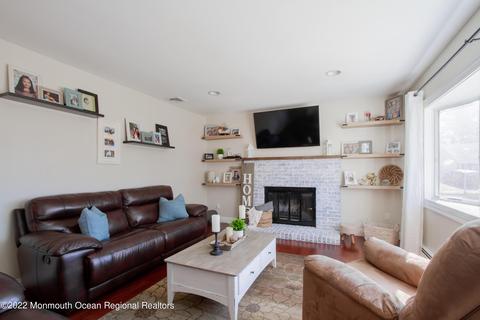 3 Stone Ct, Matawan, NJ 07747 photo 5