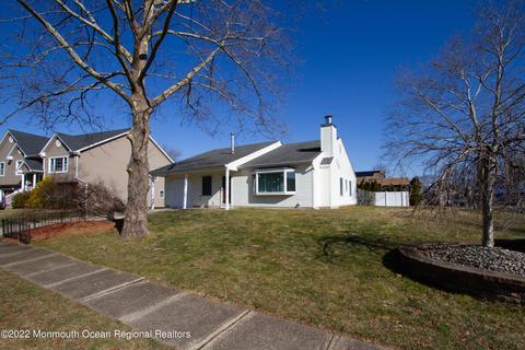3 Stone Ct, Matawan, NJ 07747 photo 3