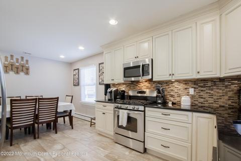 3 Stone Ct, Matawan, NJ 07747 photo 10
