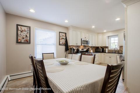 3 Stone Ct, Matawan, NJ 07747 photo 8