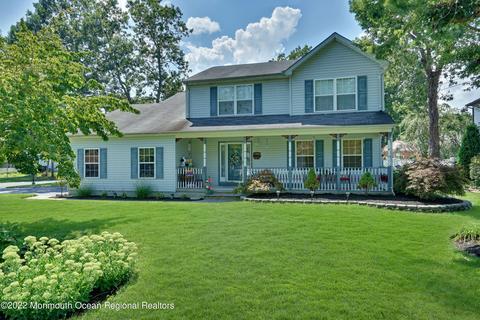 401 Center St, Forked River, NJ 08731 photo 2