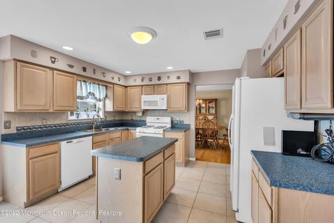 401 Center St, Forked River, NJ 08731 photo 35