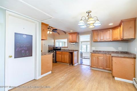 27 Central Ave, Waretown, NJ 08758 photo 15