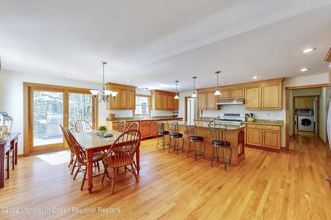 18 Allocco Dr, Holmdel, NJ 07733 photo 27