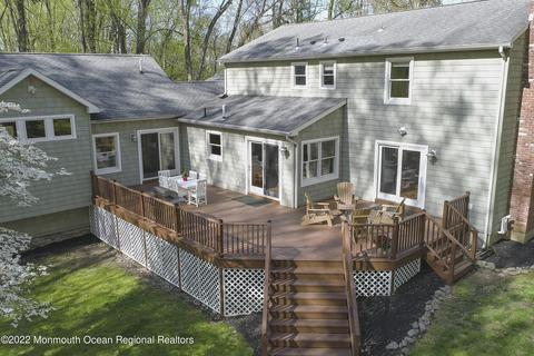 18 Allocco Dr, Holmdel, NJ 07733 photo 10