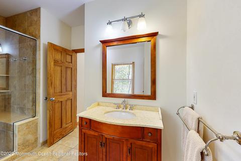 18 Allocco Dr, Holmdel, NJ 07733 photo 42