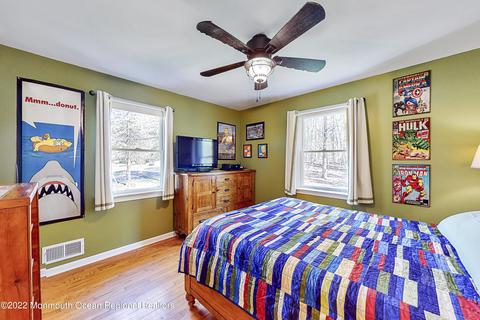 18 Allocco Dr, Holmdel, NJ 07733 photo 49